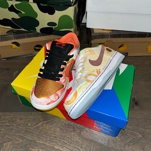 Nike sb dunk low “Street hawker”